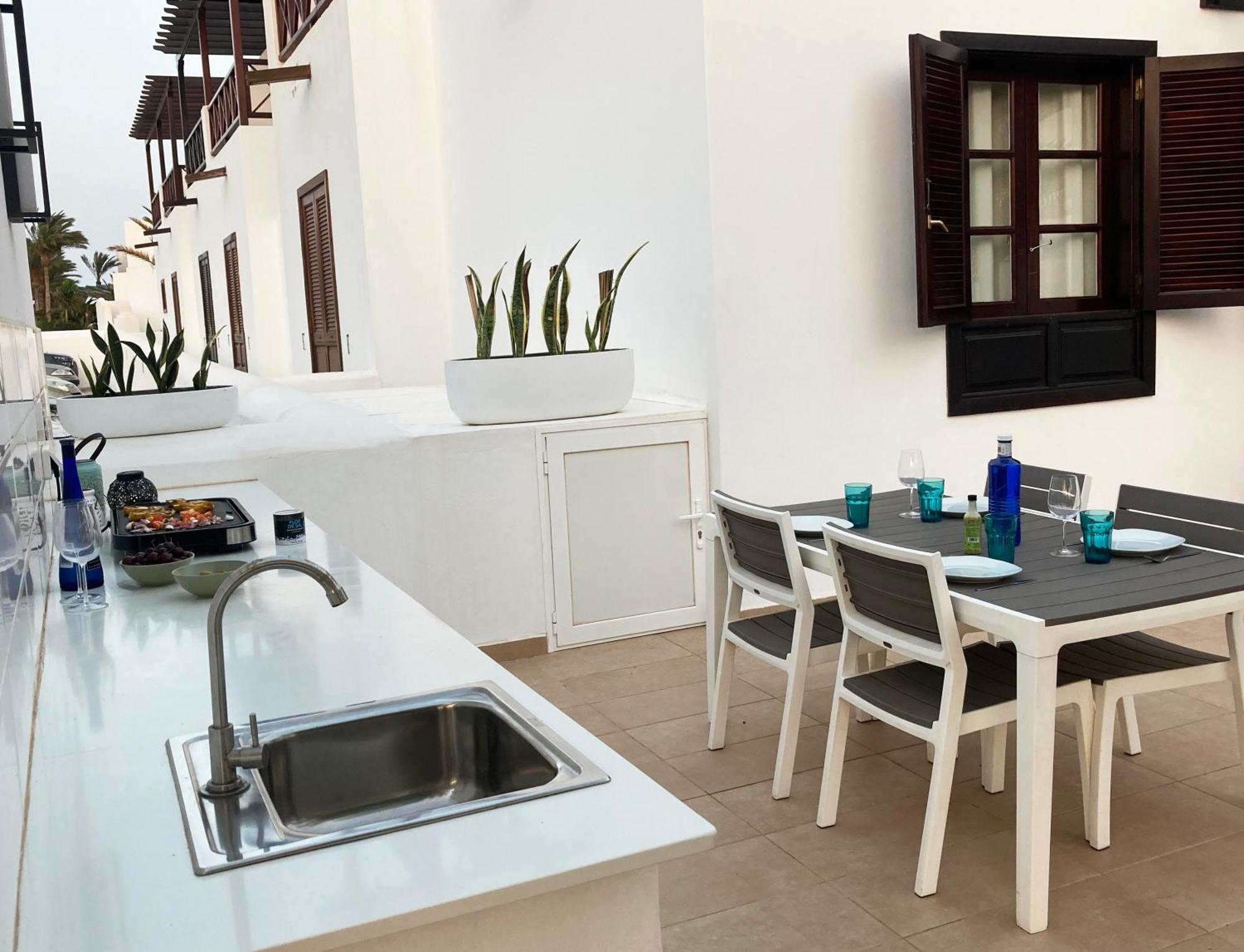 Lovely Casa Felicidad, Swimming Pool, Wifi X Private Garden Playa Blanca  Zewnętrze zdjęcie